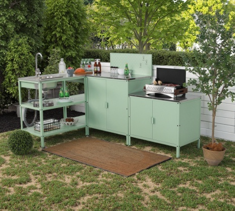 Do Outdoor Kitchen Specialists Build Outdoor Kitchens Faster